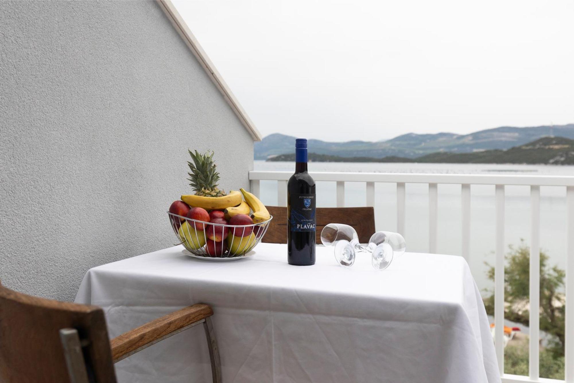 Apartments By The Sea Zuronja, Peljesac - 10137 Brijesta 외부 사진